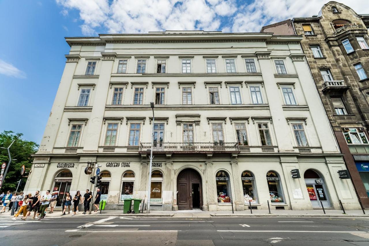Simply The Best Location Budapest Esterno foto